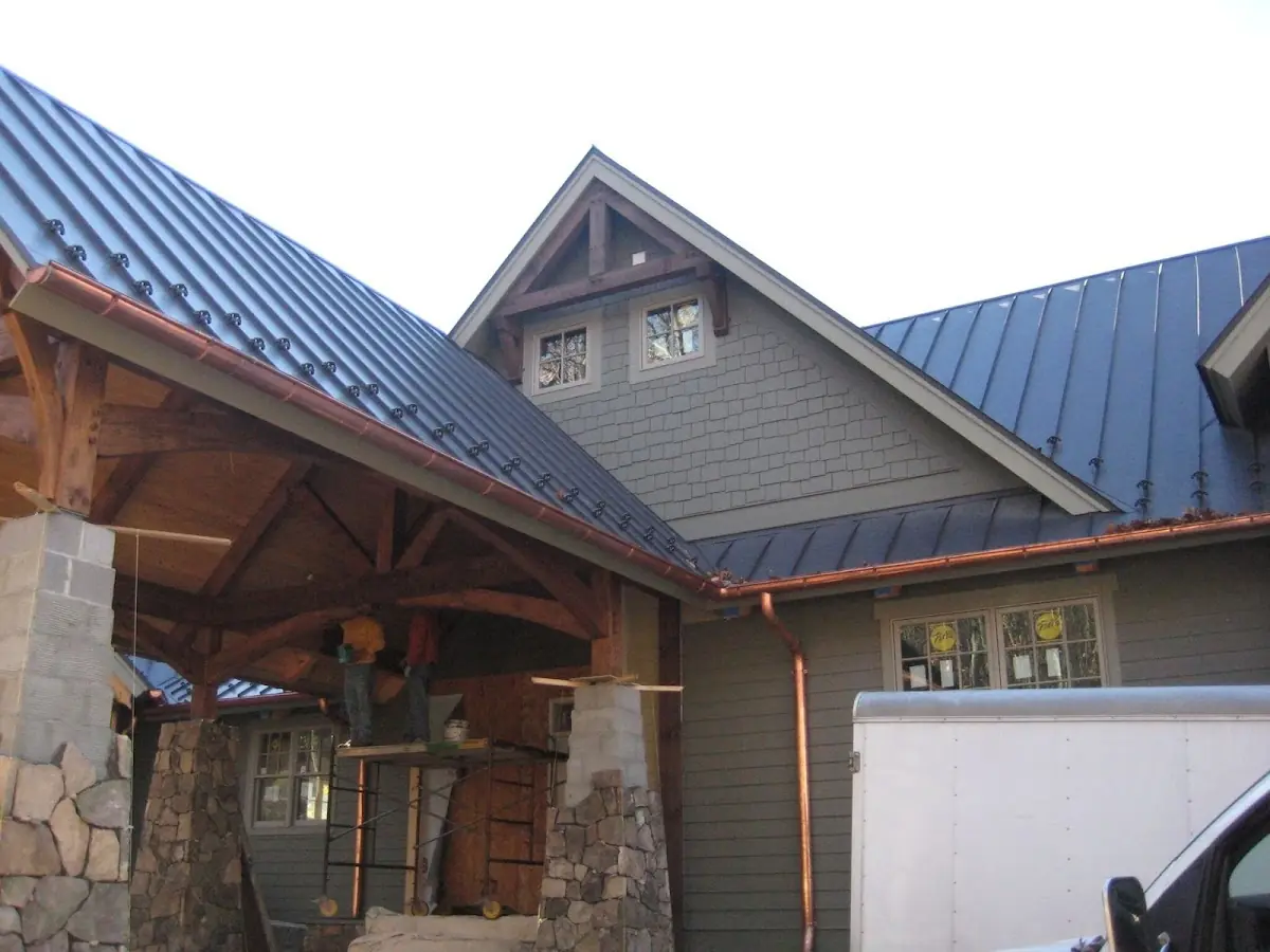 Craftsman Roofing team delivering quality roofing work in Thomas Lake